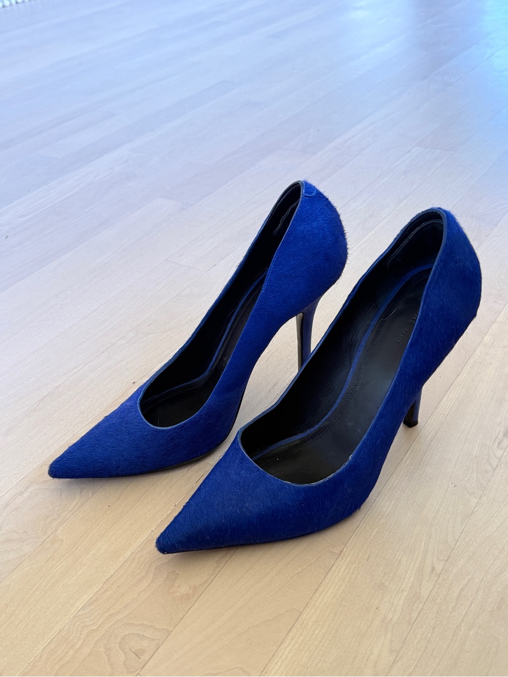 CELINE Electric Blue Pony Hair Pumps - Phoebe Philo era